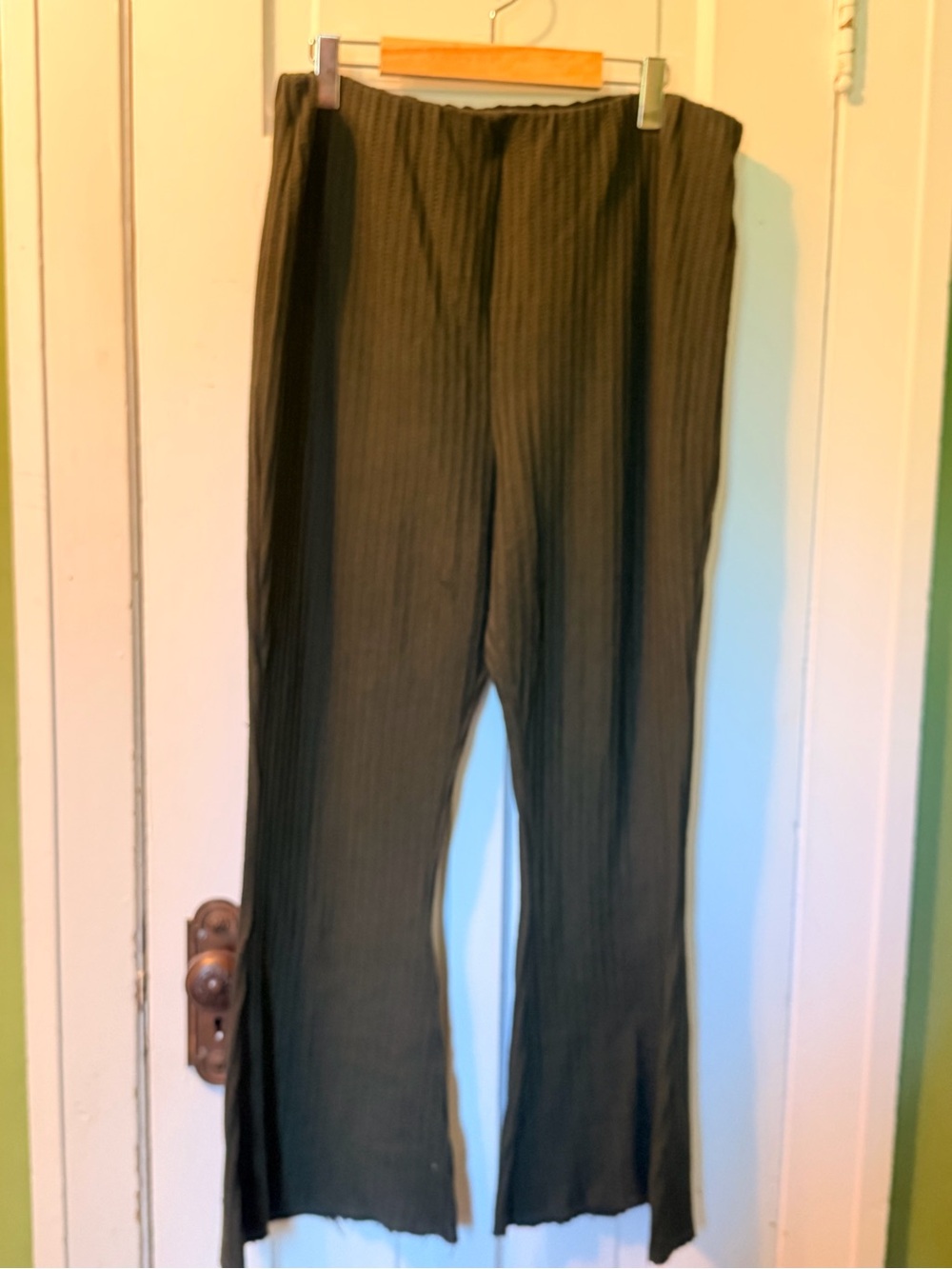 Woman’s Dark Olive Ribbed Knit Pants
